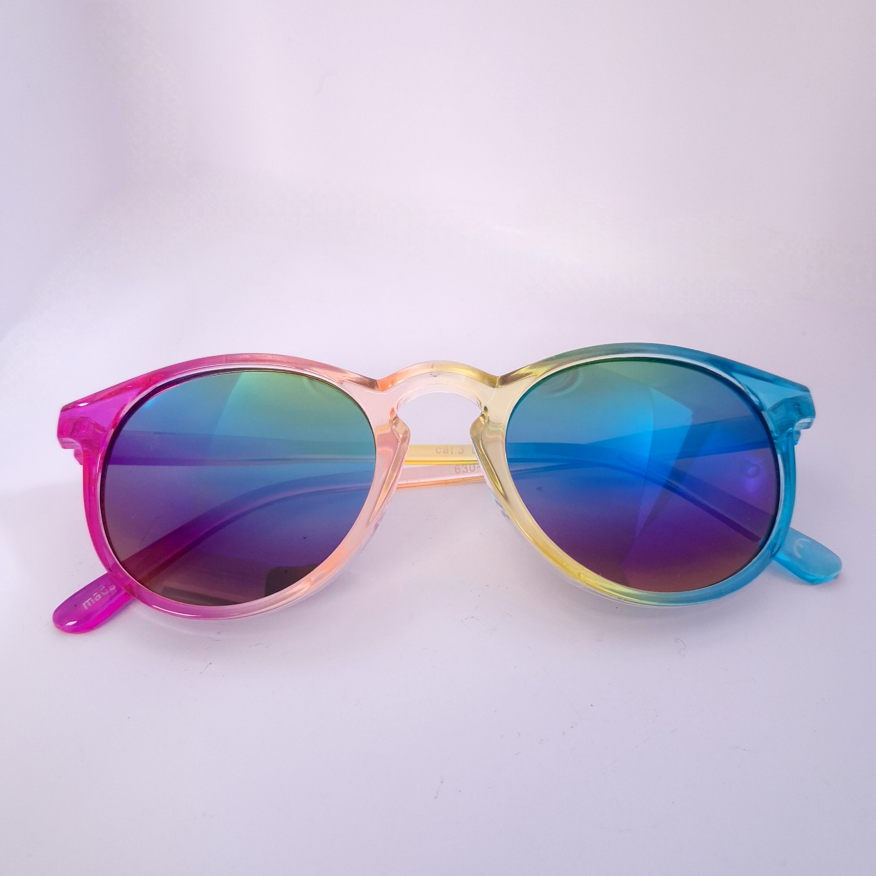 عینک آفتابی بچگانه sunny toys