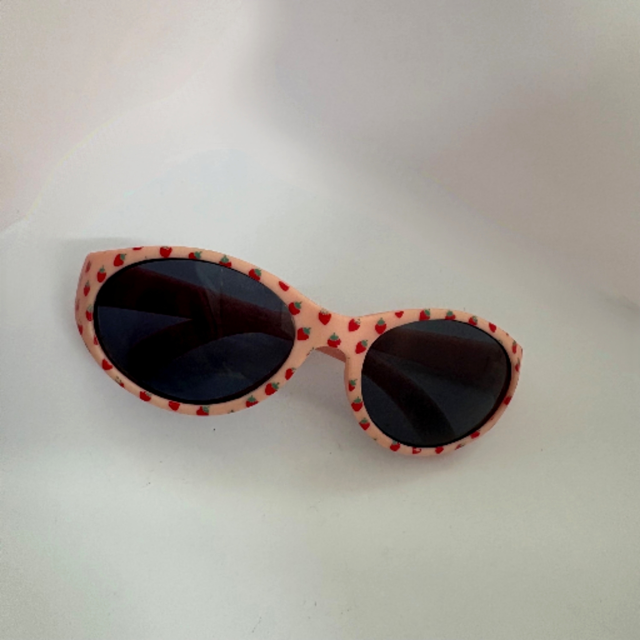 عینک آفتابی بچگانه sunny toys