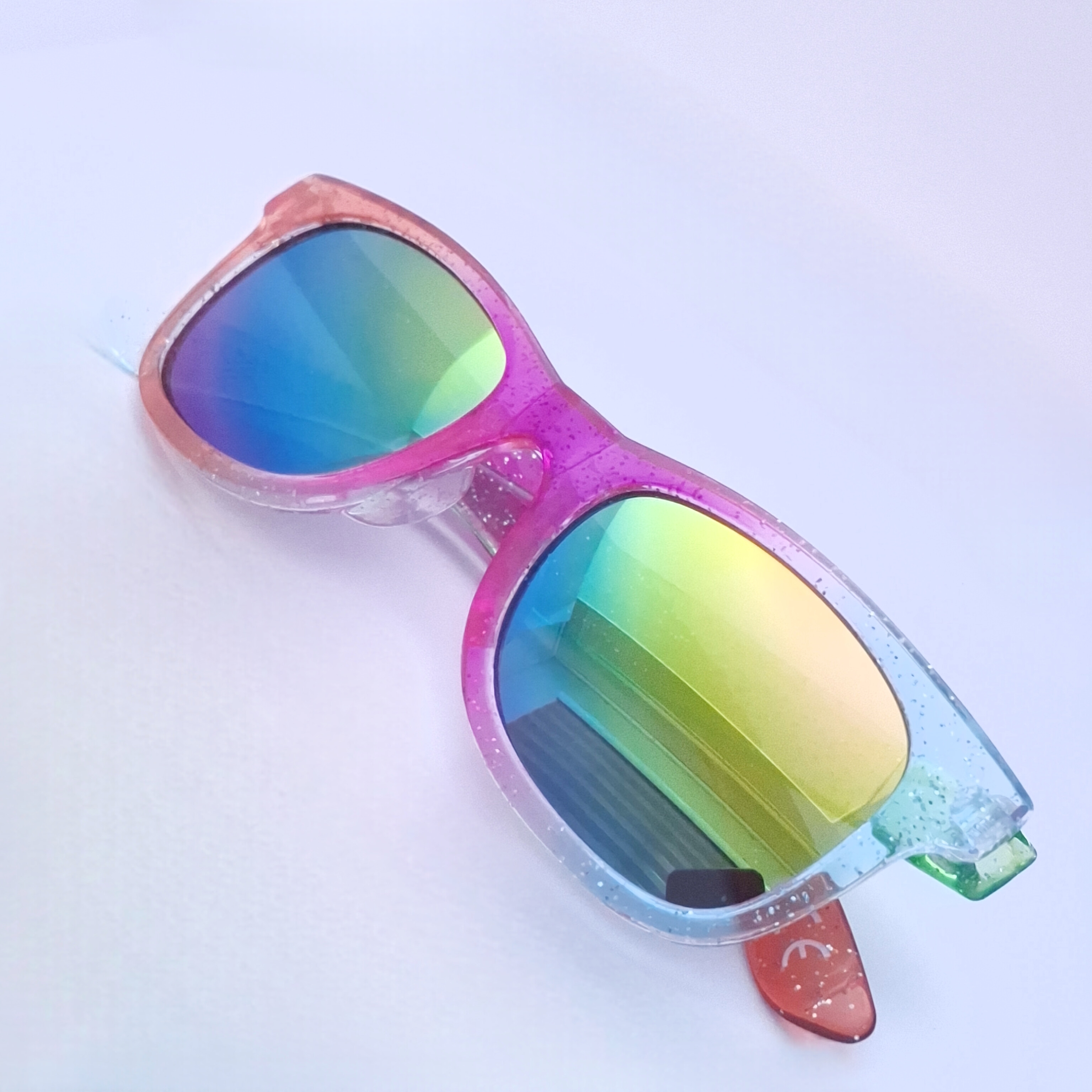 عینک آفتابی بچگانه sunny toys