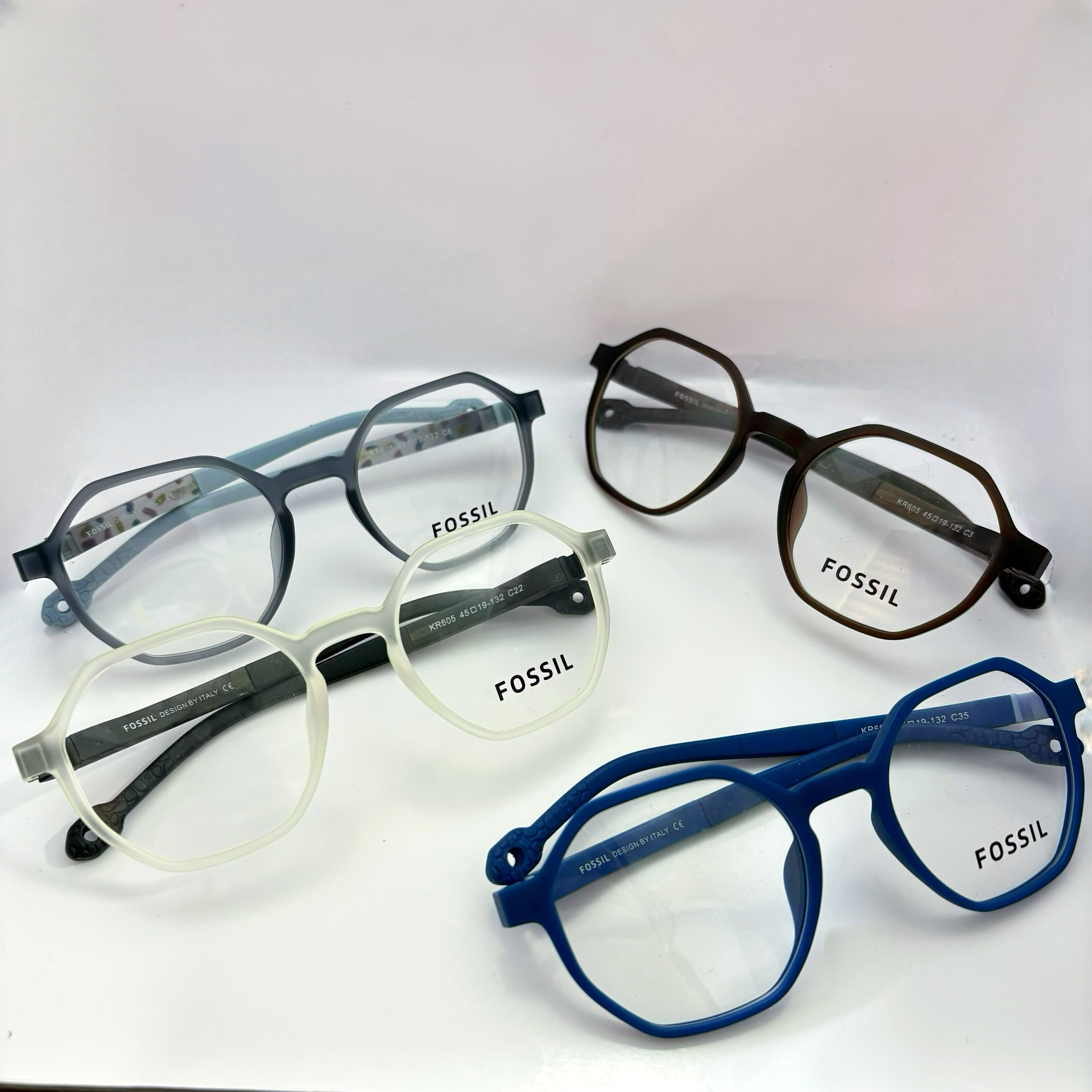 عینک طبی بچگانه برند فسیل fossil_KR605